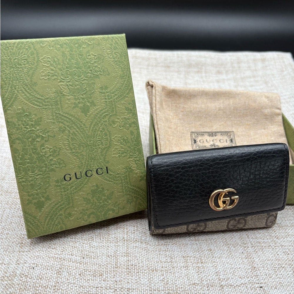 Gucci GG Canvas & Black Leather Key Holder
